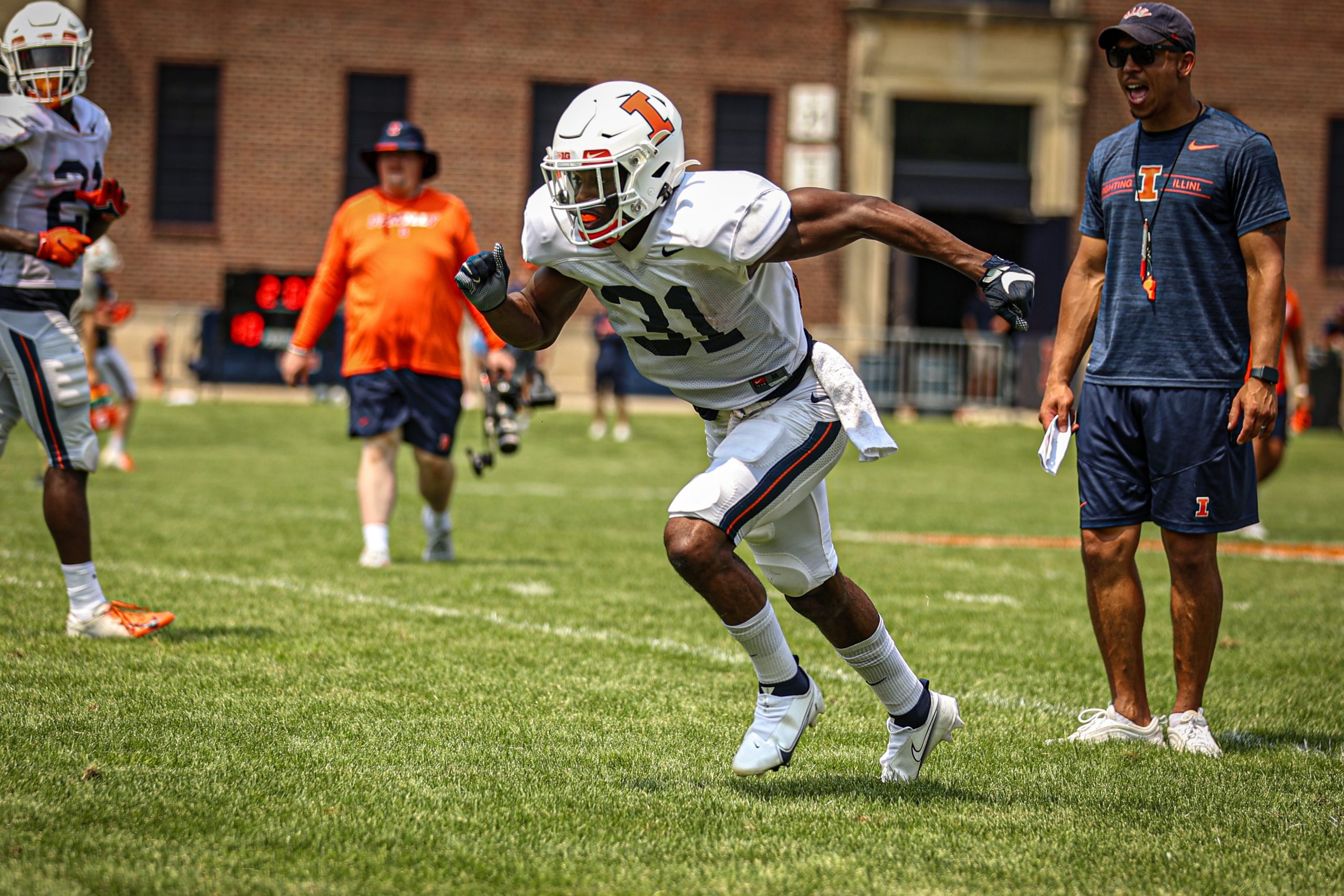 Illini Defensive Coordinator Ryan Walters More Comfortable With New Sideline View