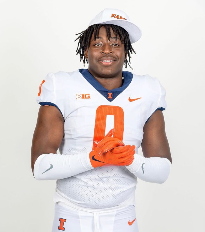 2023 East St. Louis prep star athlete Antwon Hayden commits to Illini
