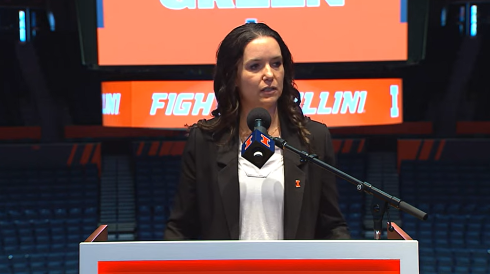 Watch: Illinois Introduces New Women's Basketball Coach Shauna Green