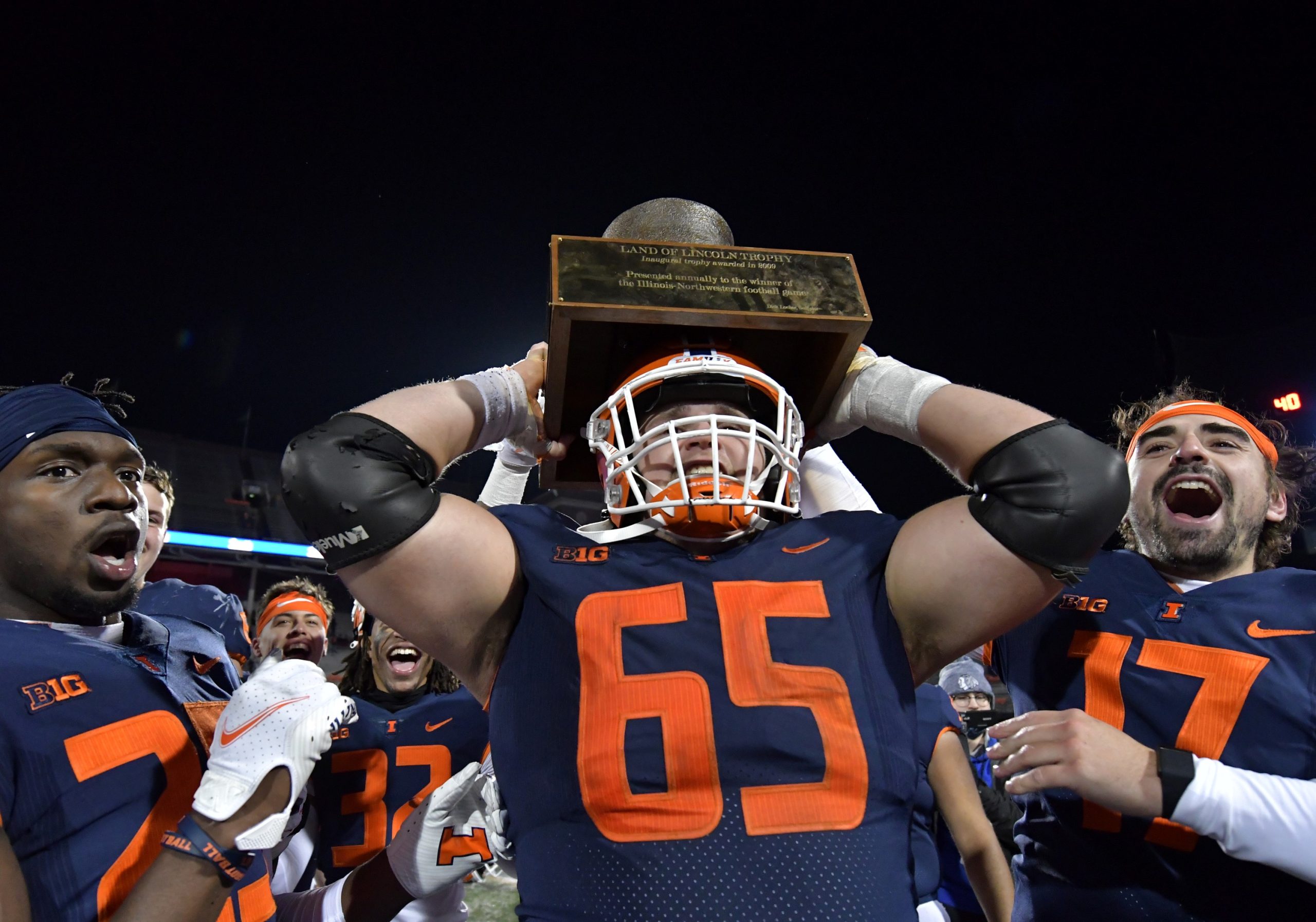 Illini OL Doug Kramer Picked by Hometown Chicago Bears in 6th Round