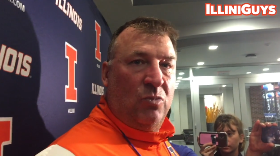 Illini coach Bielema talks after the team's first scrimmage