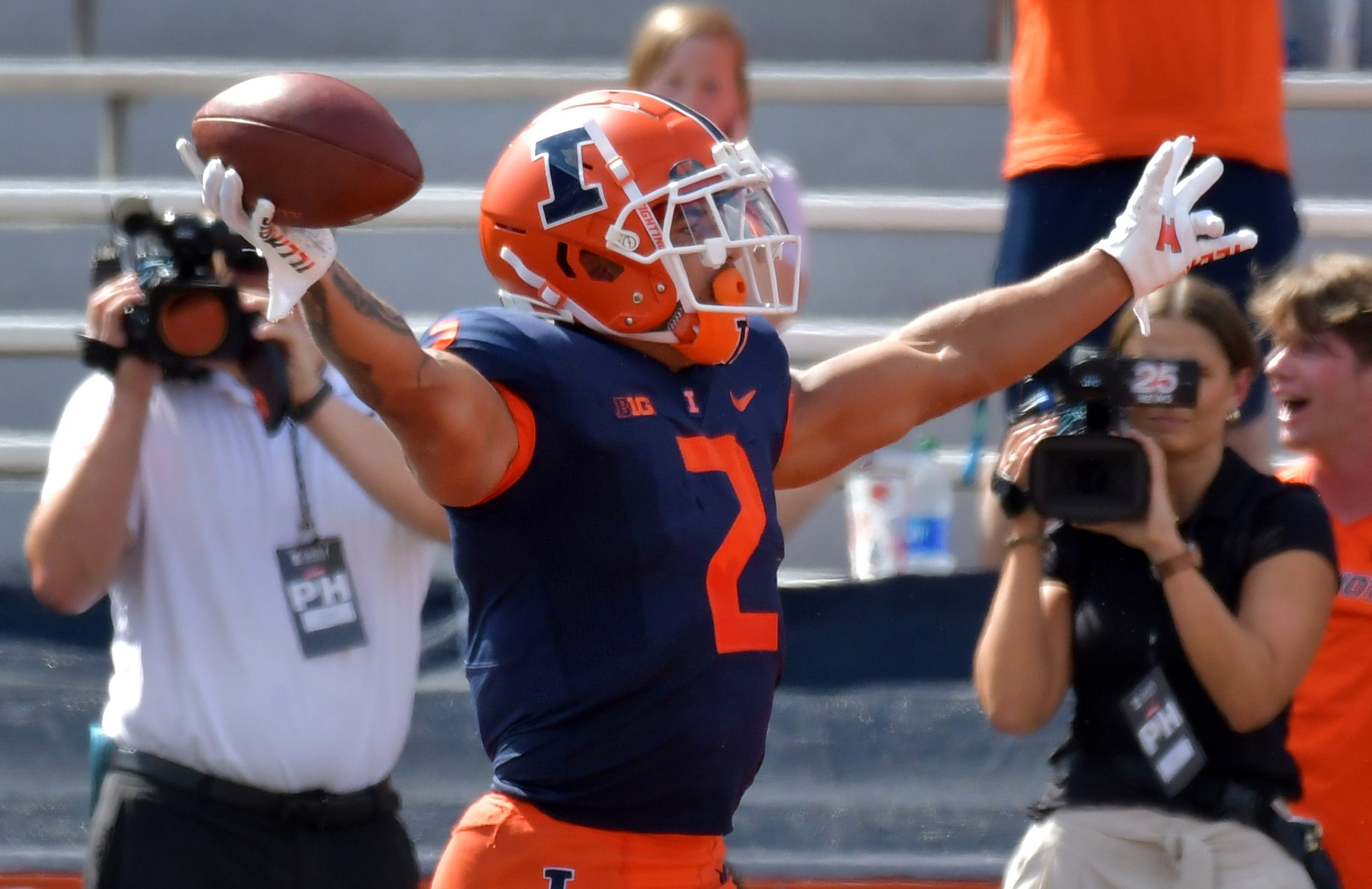 Chase Me: Brown’s Patience Leads To 151 Rushing Yards in Illini Win