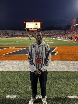 JUCO Wide Receiver Visits to See Illinois Blowout Win