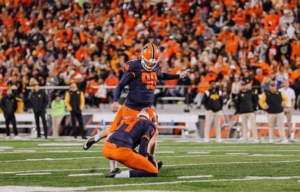 Heat Checks and Hail Marys - Illini Win Huge One Over Iowa