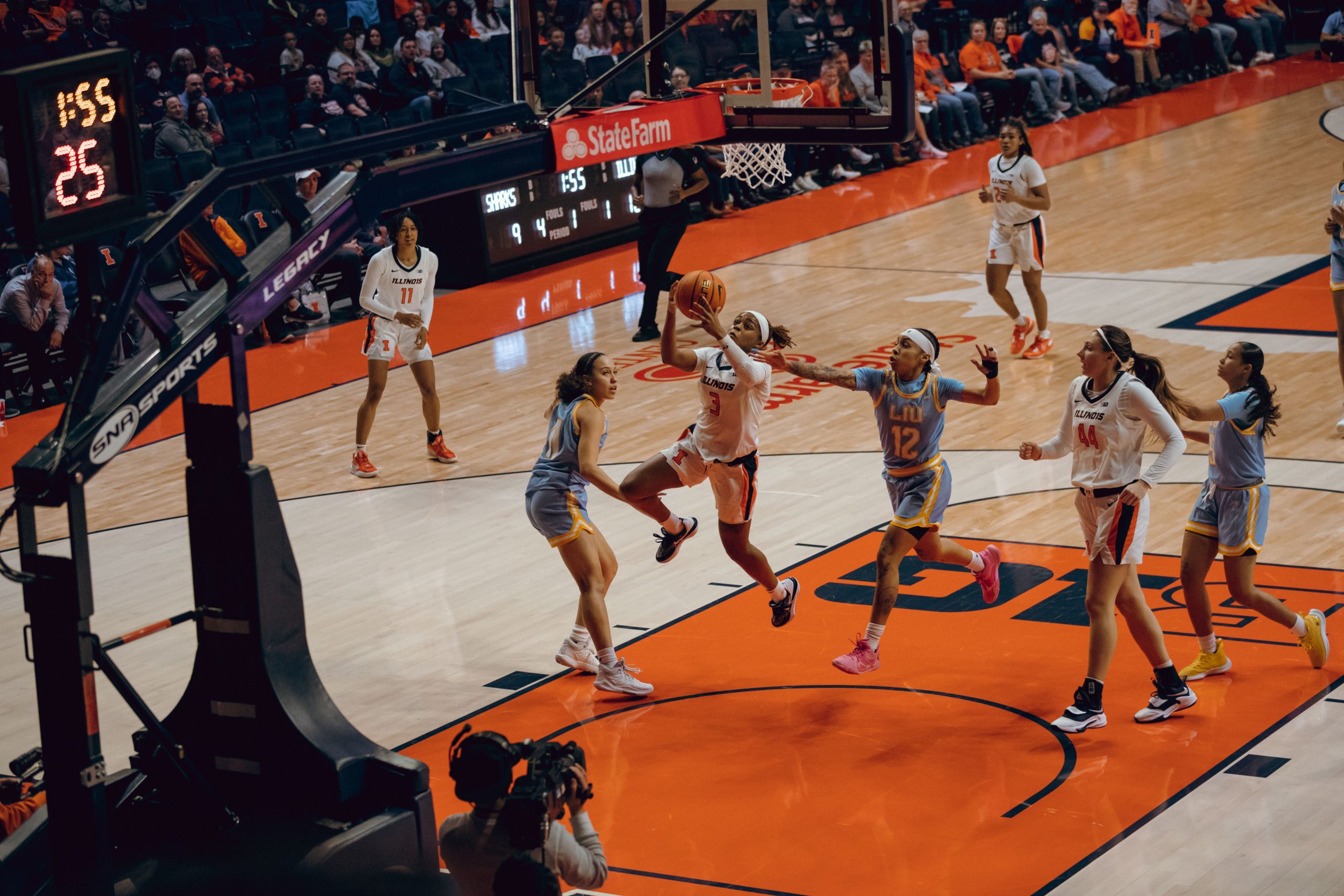 Defense Suffocates Long Island Giving Shauna Green Win Number One in Illini Debut