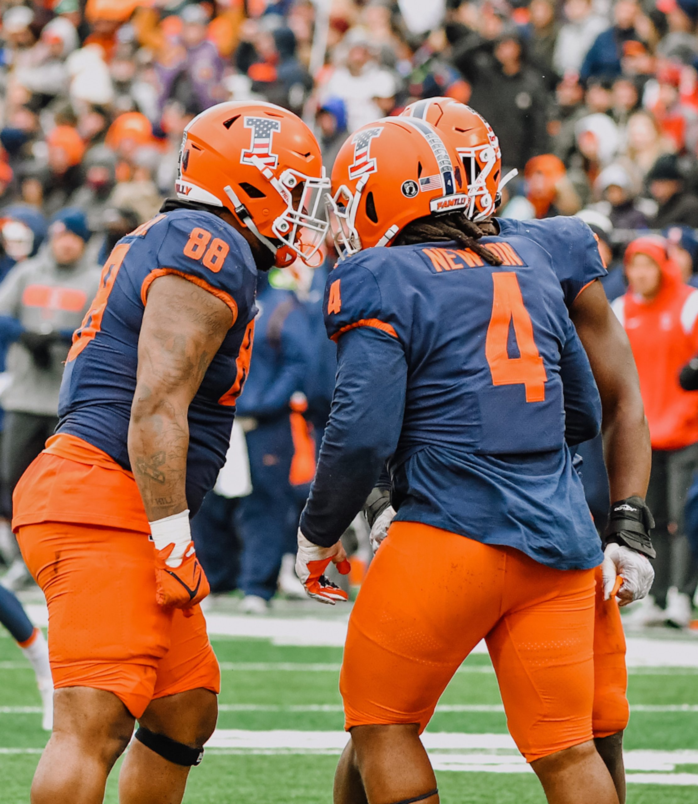 Football - University of Illinois Athletics