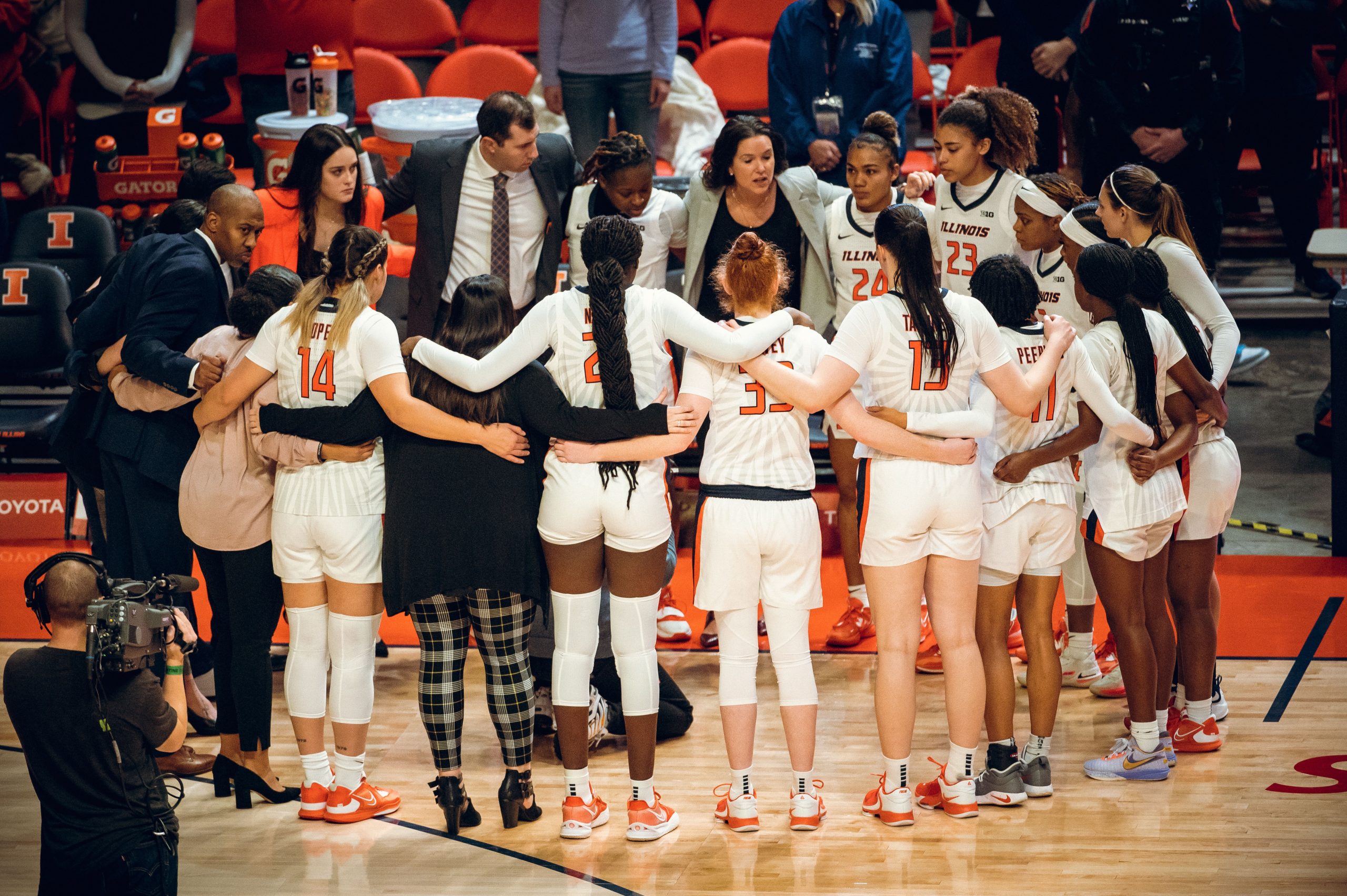 Illini Women’s Basketball Ranked in AP Top 25 Poll For First Time in 23 Years