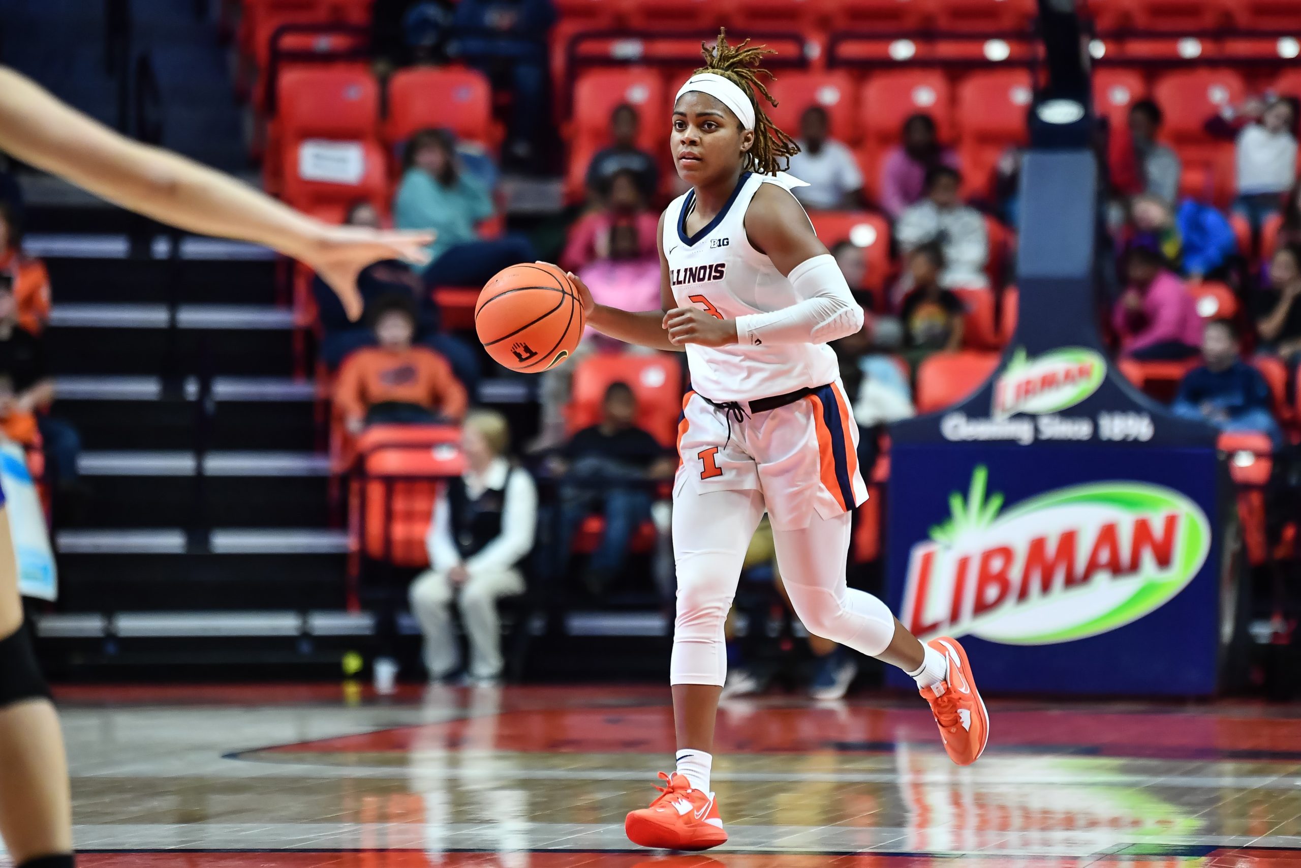 ‘I just know she got hit’: Illini All-American Guard Makira Cook Being Evaluated By Team Medical Staff 