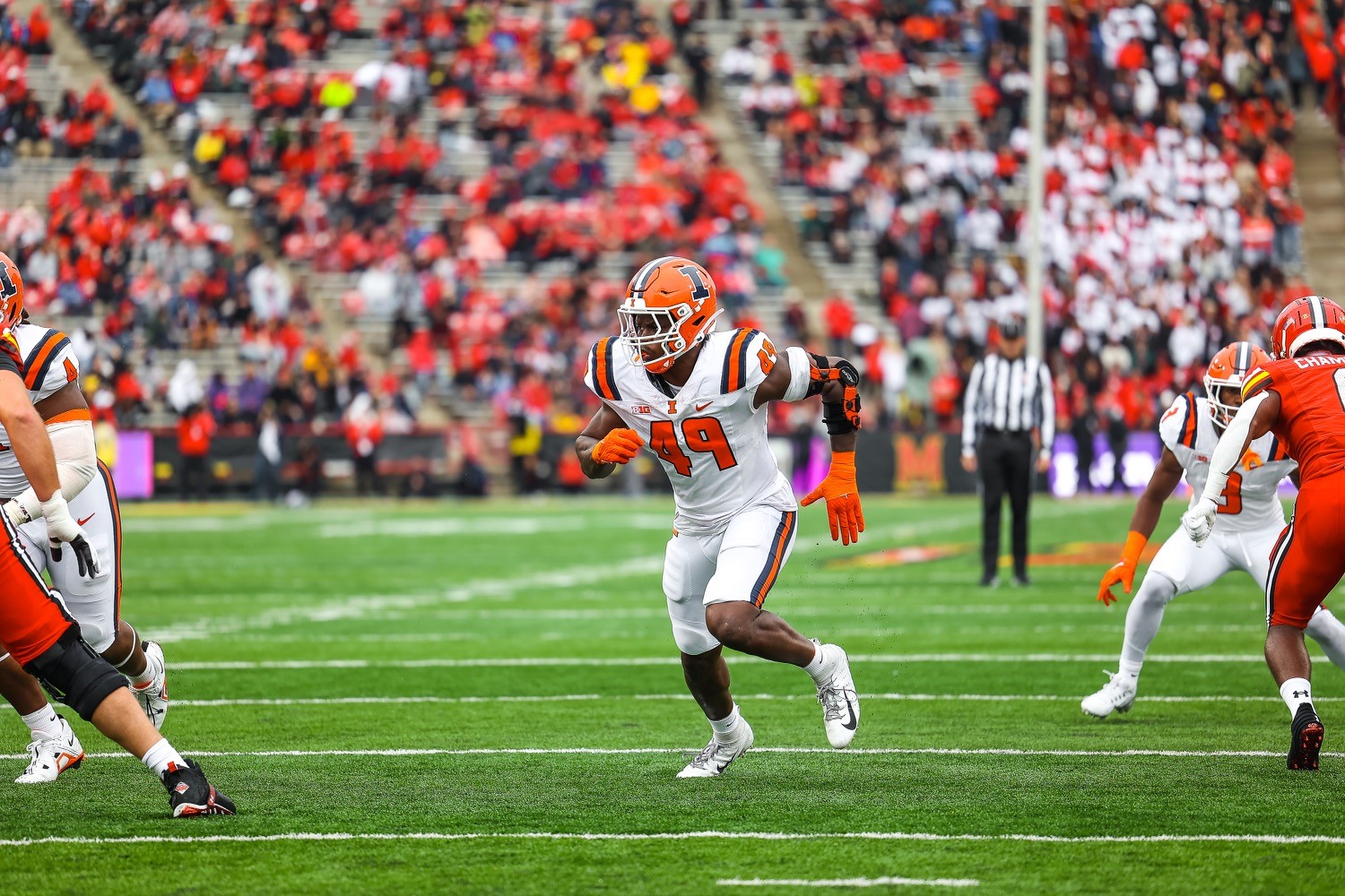 Wisconsin at Illinois Game Preview: Staying In Their Lane - How Illini DL Has Created Pressure