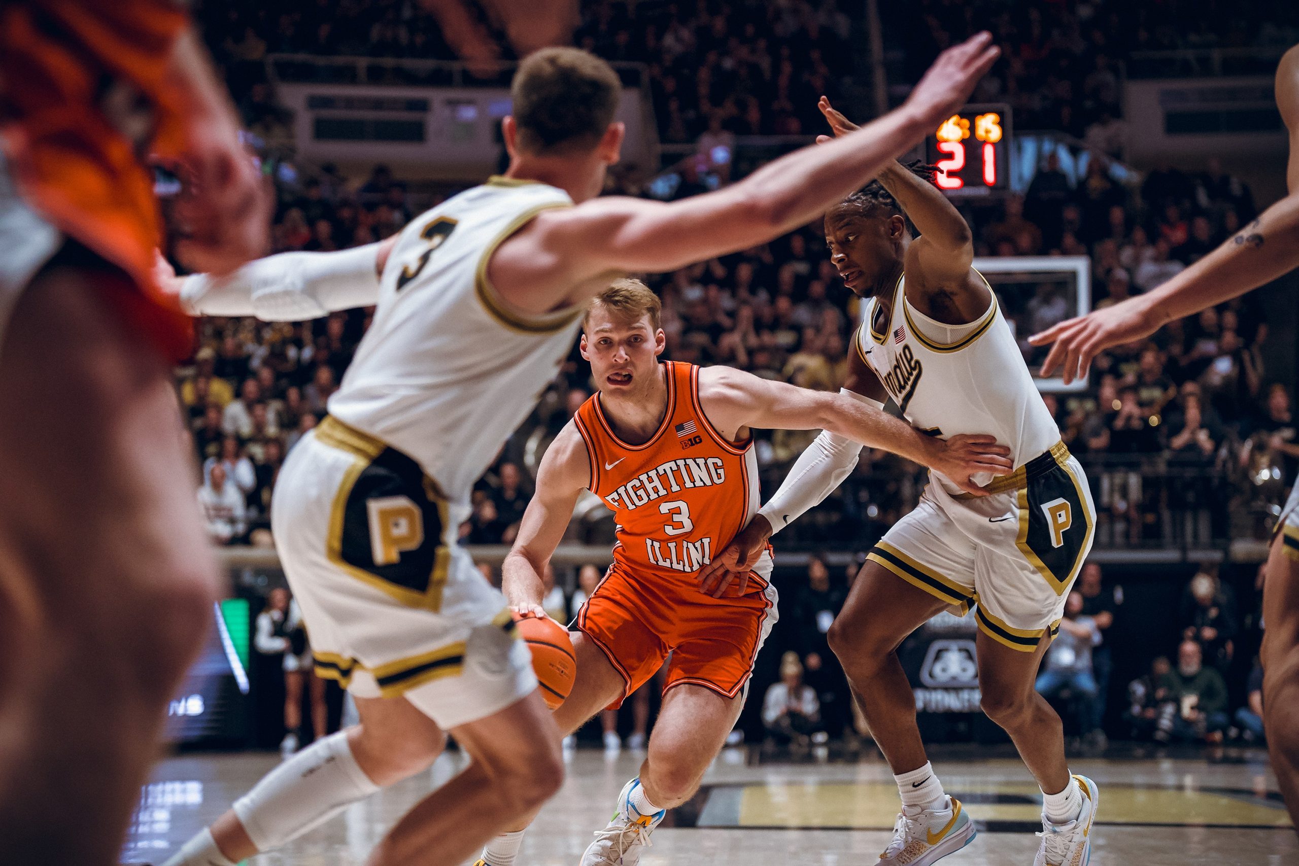‘They punked us’: Illinois Physically Dominated Early But Respond in Loss at No. 1 Purdue 