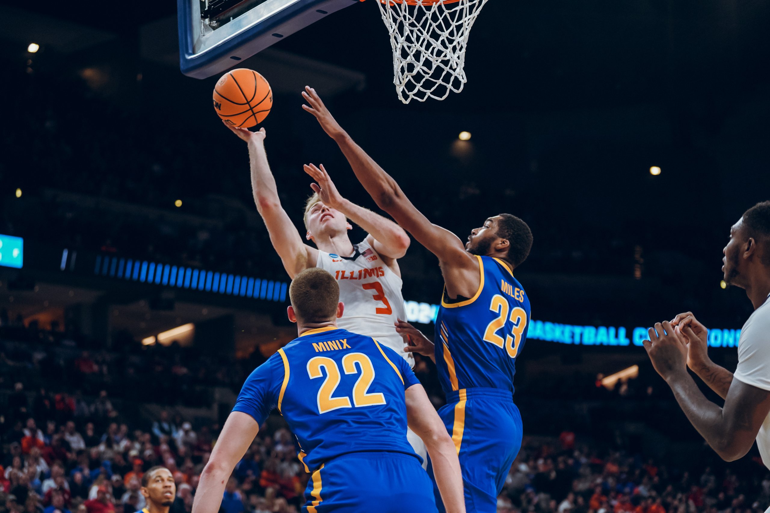 Domask Leads Record-Setting Effort As Illini Rout Morehead State in NCAA Opener