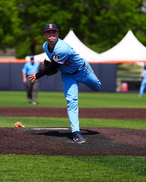 Illini Bullpen Shines in Home Finale Win