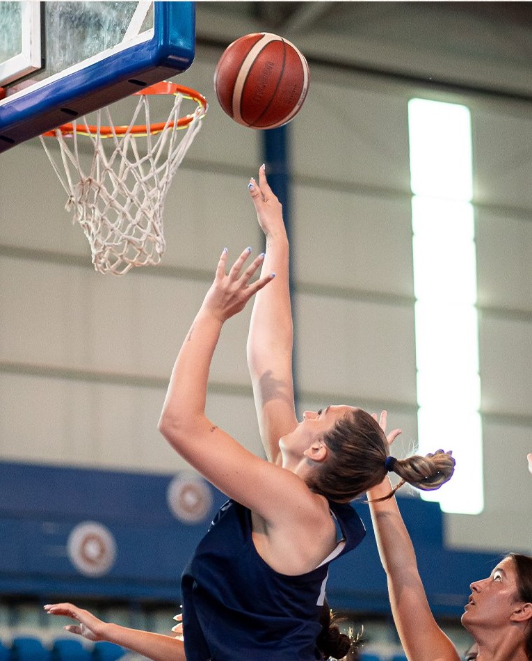 Illini Women's Basketball Close Foreign Tour Games with 106-42 Win in Greece