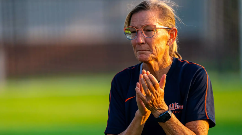 Illini Soccer Coach Rayfield Retiring After 23 Seasons