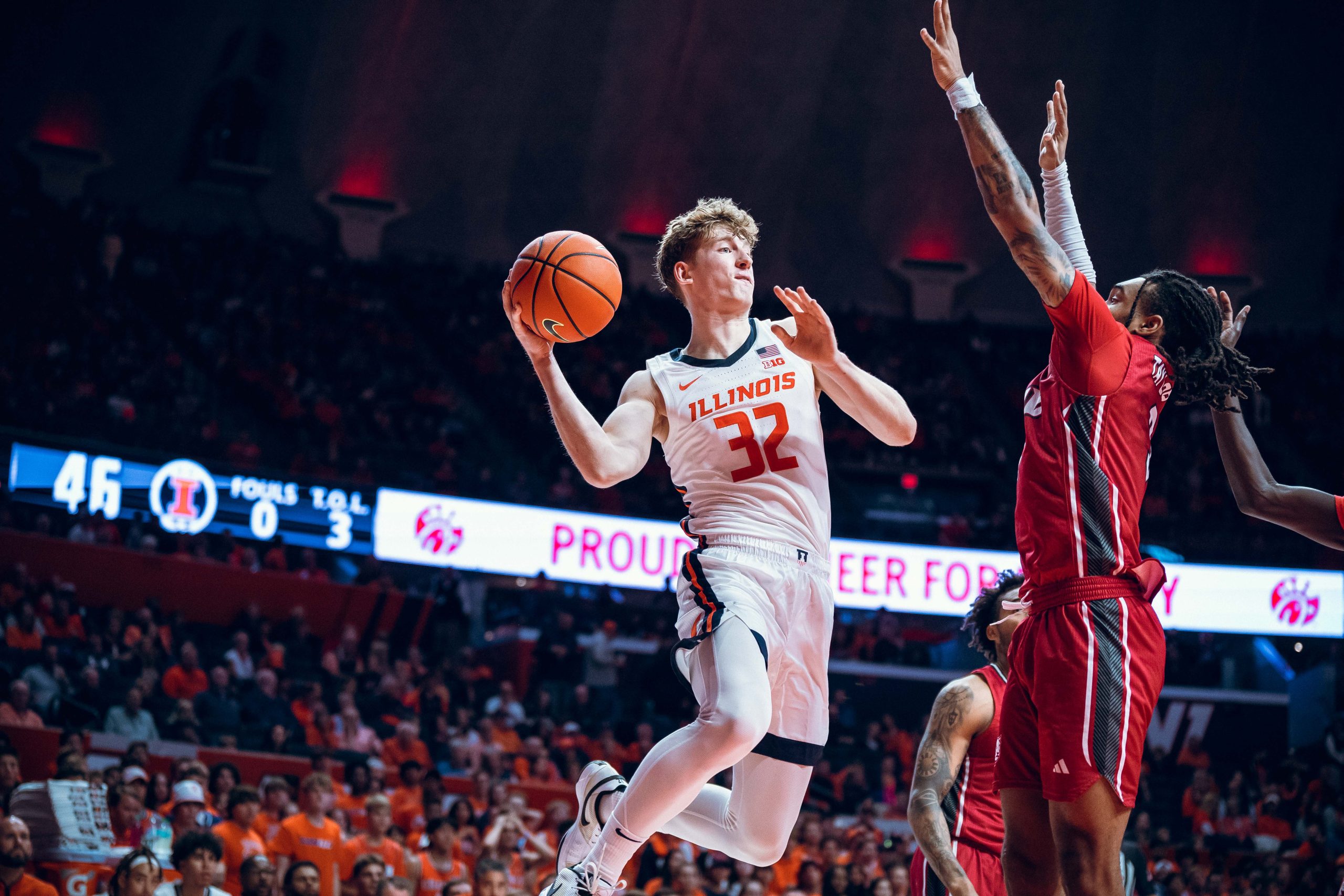 Illini Rout SIUE, 90-58