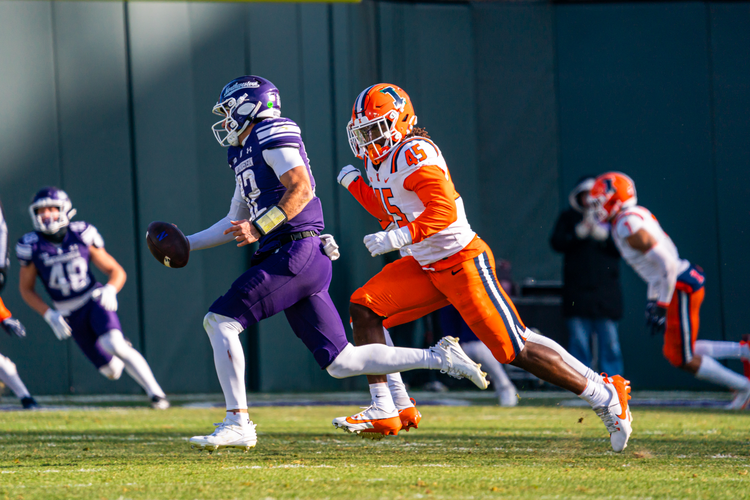 Citrus Bowl Could Be The Emergence of Rising Star in Illini LB Malachi Hood