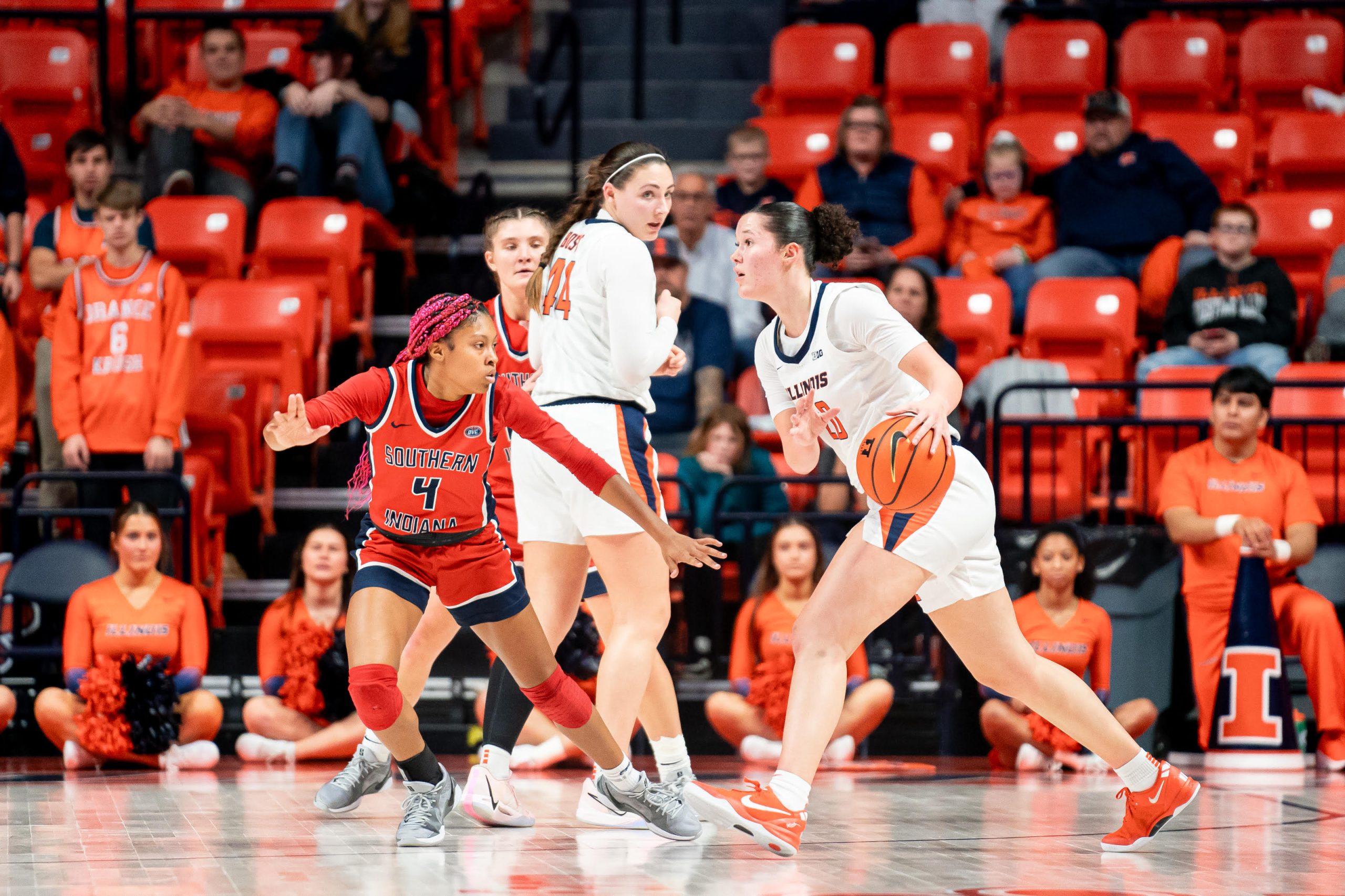 Berry Wallace Leads Illini Bench Effort in Key Win over Southern Indiana