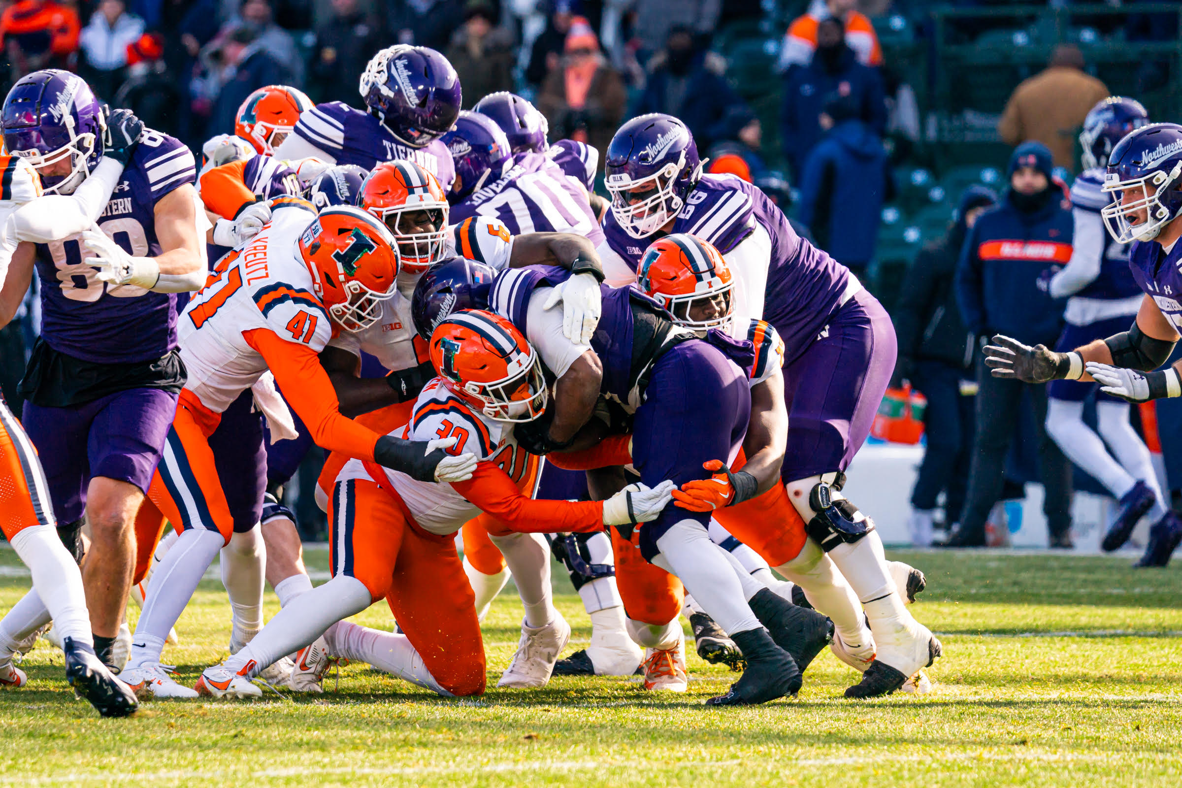 Stevens: Illini Film Review - Illinois Gets Back to Basics in Win Rivalry Game vs. Northwestern