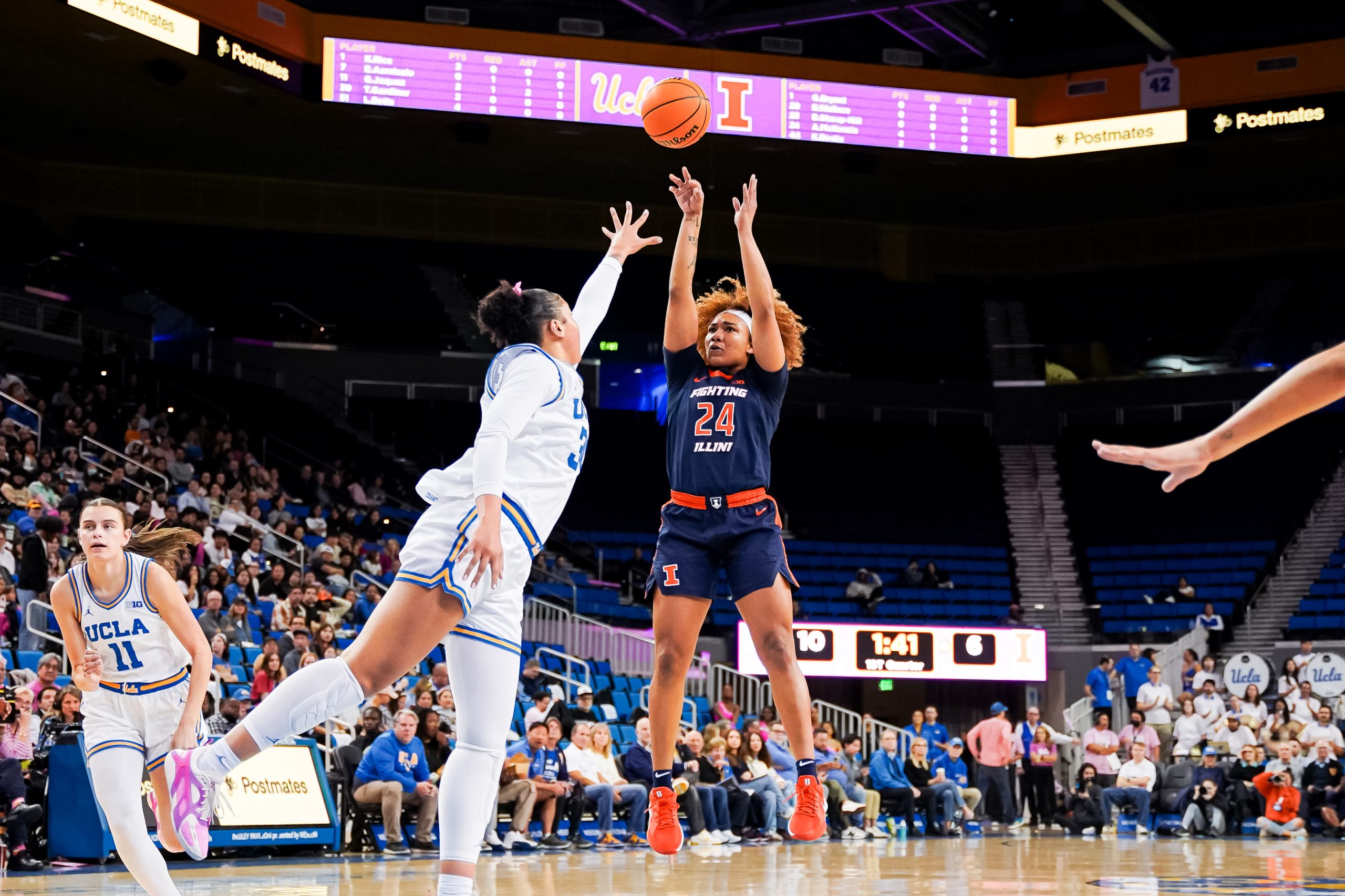 Turnovers Handcuff #25 Illini Upset Bid in 70-55 Loss at 3rd Ranked UCLA