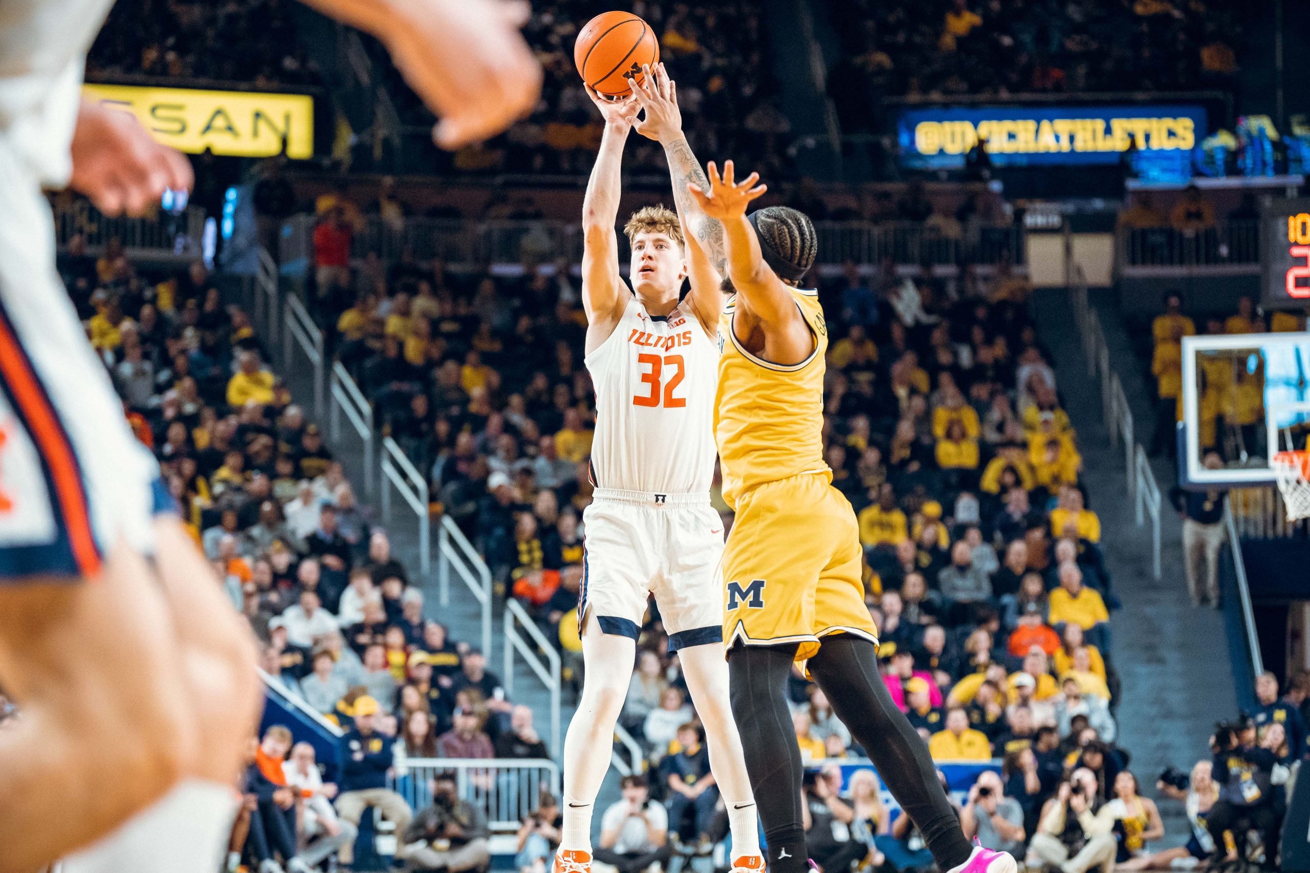 Illini Regain Mid-Season Form in 93-73 Rout of No. 15 Michigan