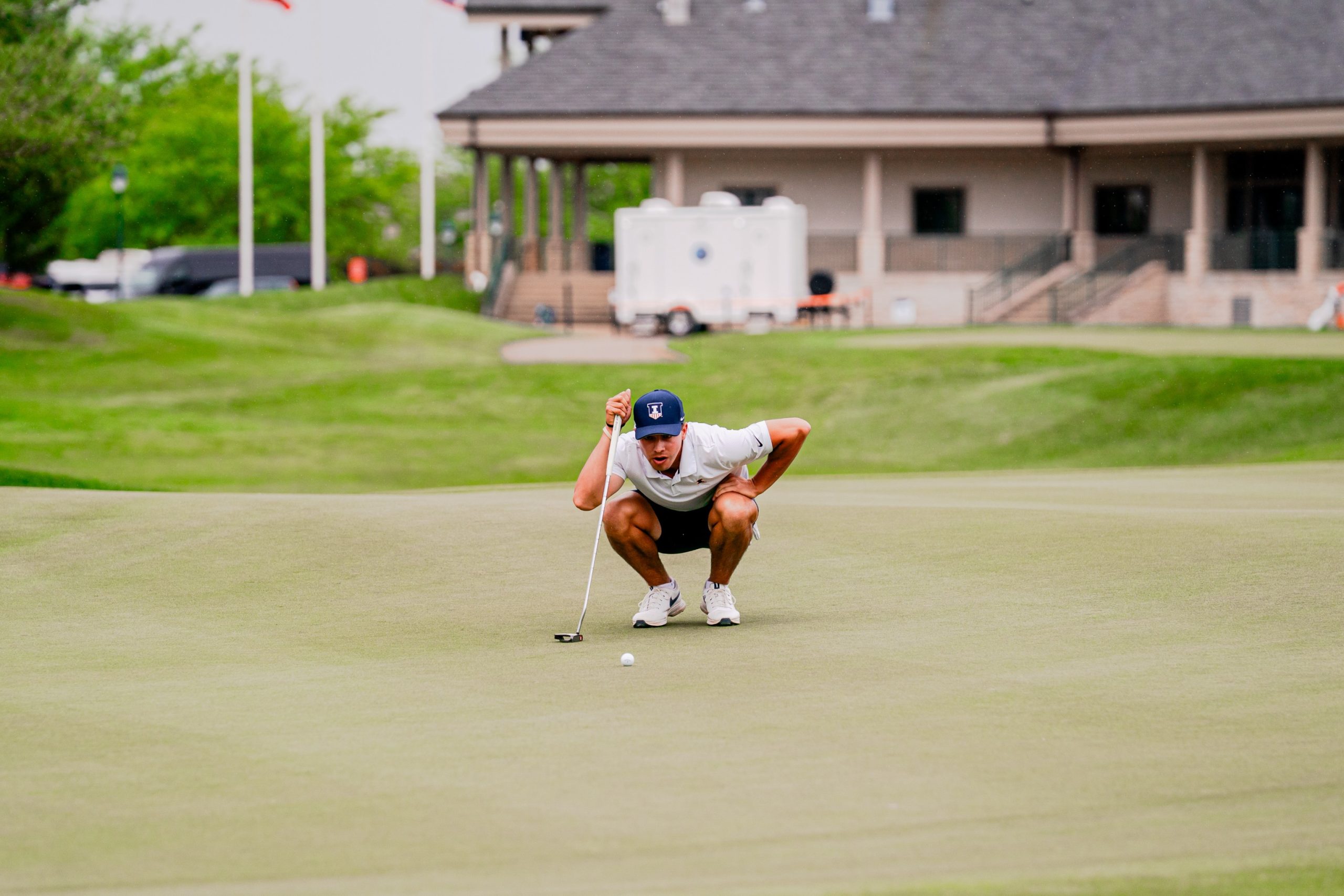 Buchanan Breaks 18-Hole Atkins Golf Club Record For Opening Round Lead; Illini Lead NCAA Urbana Regional