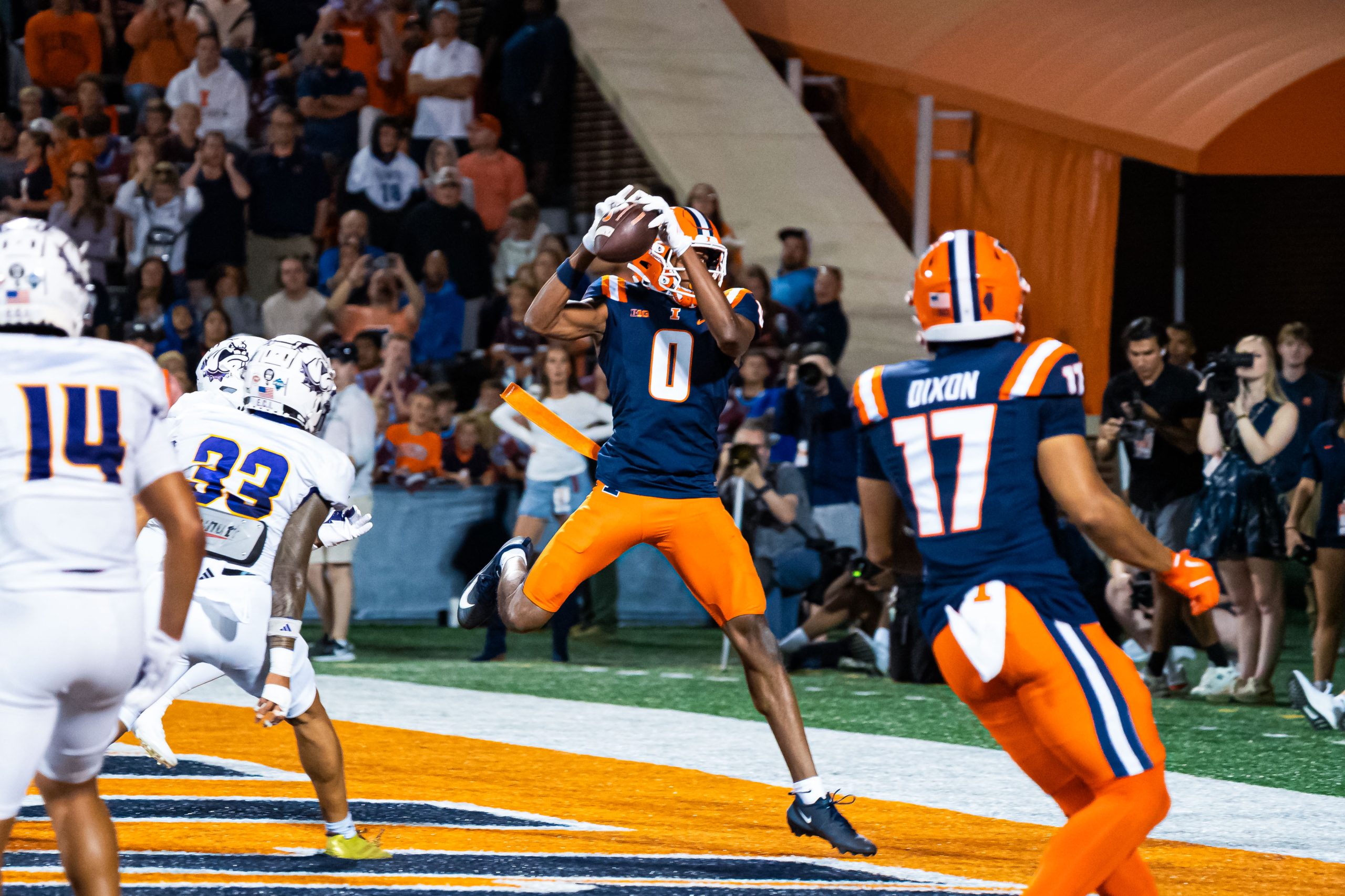 Bo-wick Knows Touchdown Catches: WR Justin Bowick Shines in Illini Debut