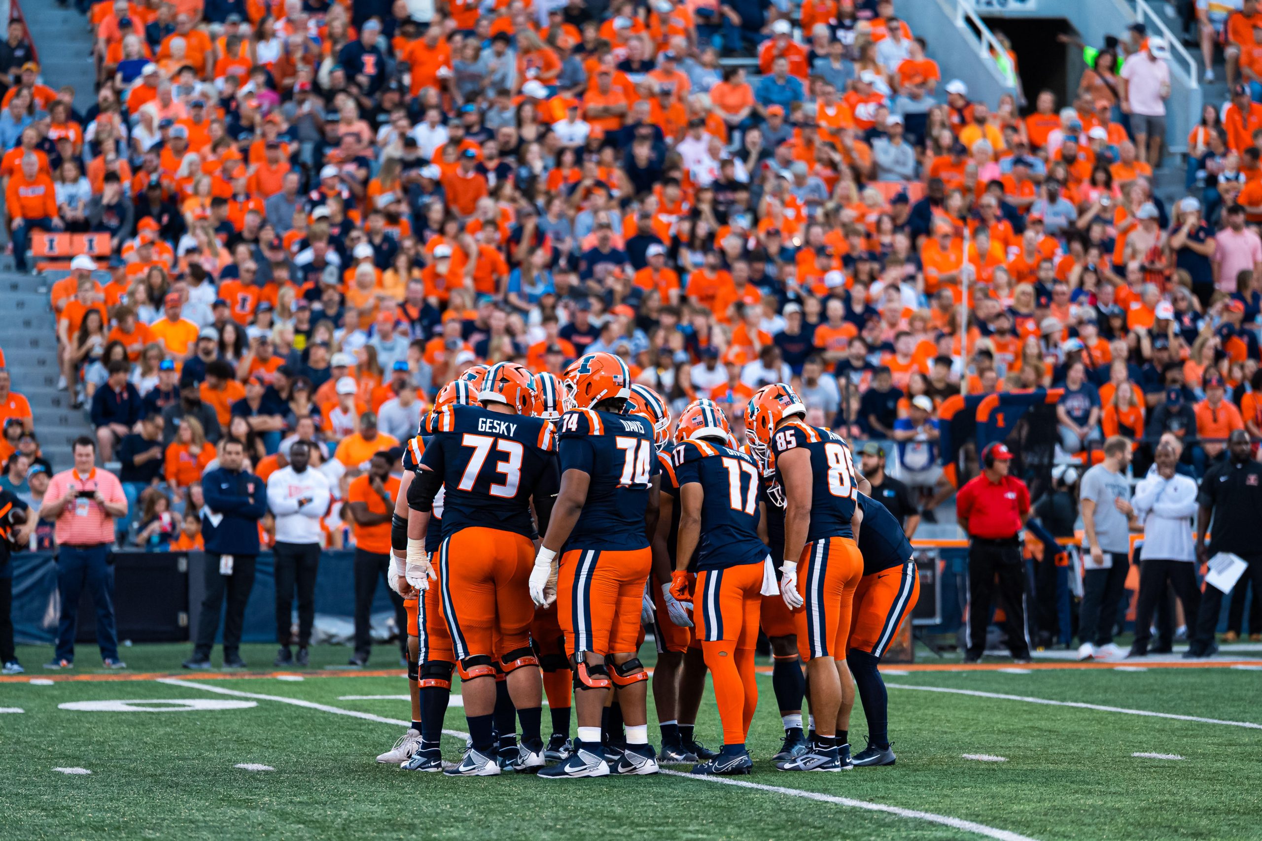 Southern California Game Preview: No Offensive Line Starting Changes For Illini