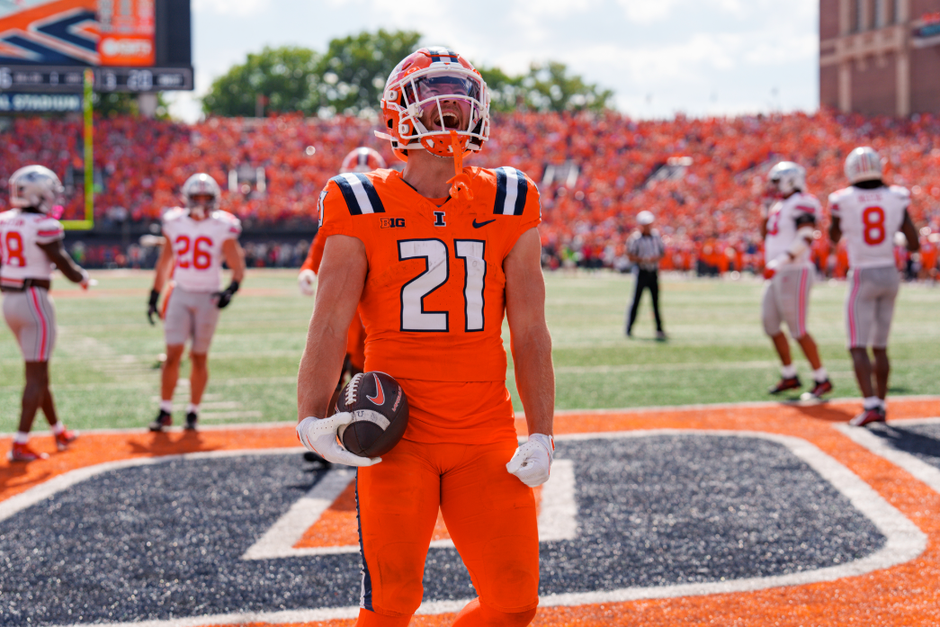 No. 17 Illini Fall Short As #1 Buckeyes' Defense Dominates, 34-16