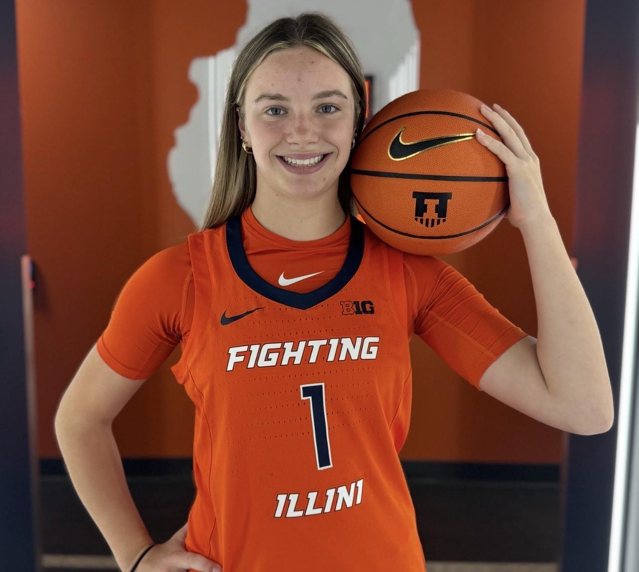 Ked's Recruiting Roundup: Star Prospect Charlotte McCurry Recaps Illinois Campus Visit