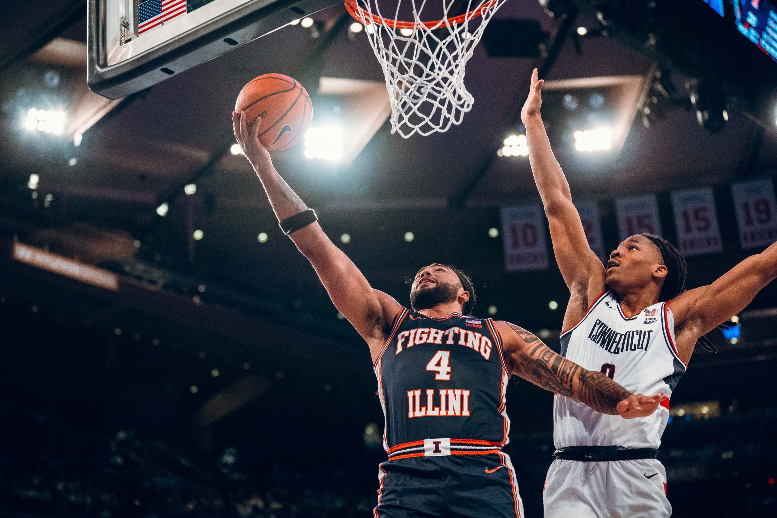 Boswell's Heroics Can't Save Illini From UConn's Bite in NYC