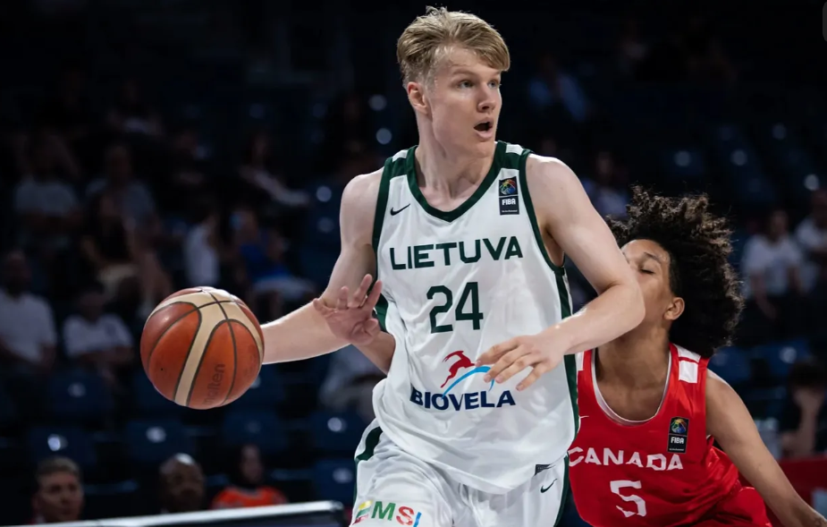 Ked's Recruiting Roundup: Illinois, Arizona Battle it out for Lithuanian Wing