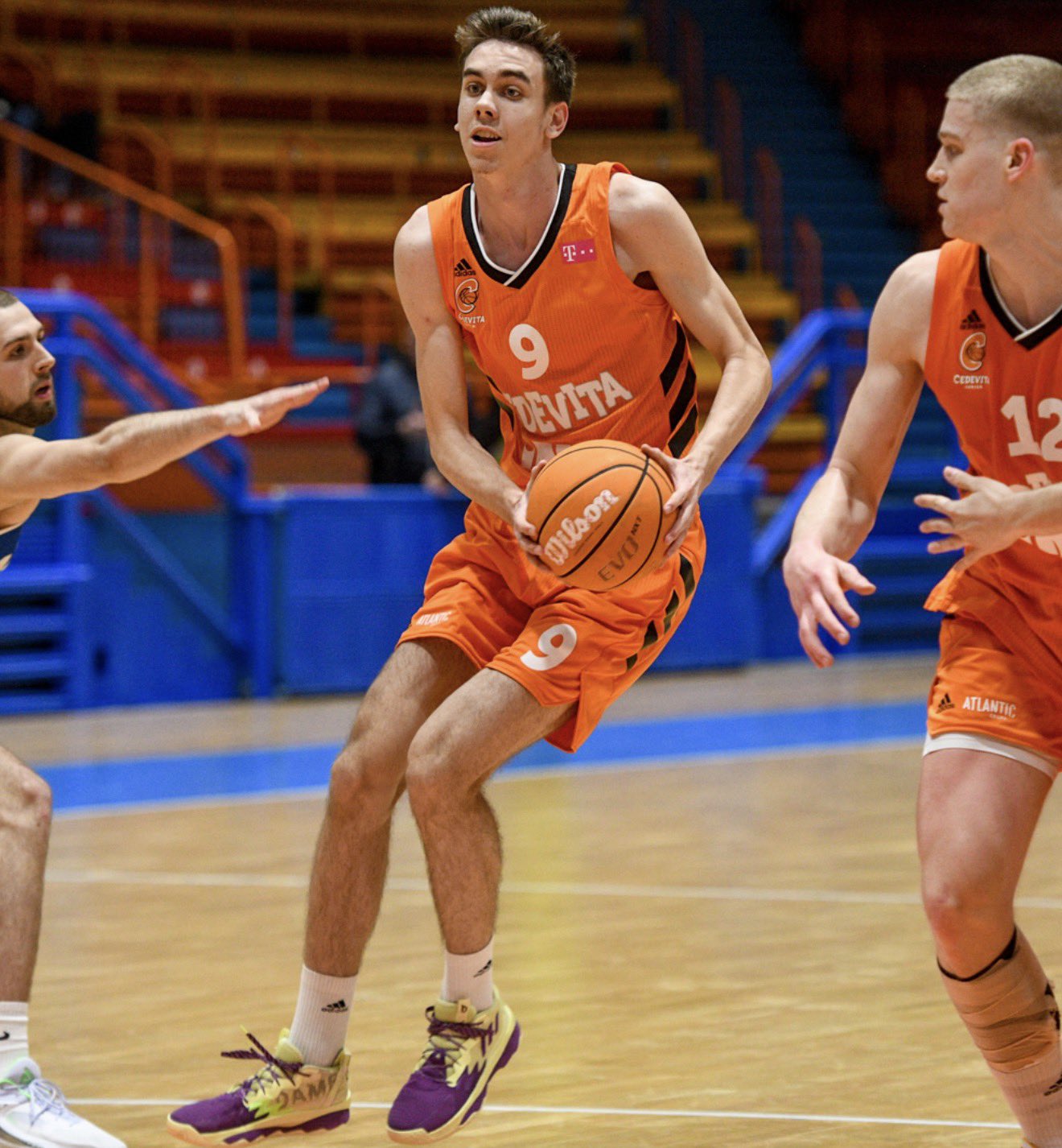 Illinois Adds Skilled 6-9 Guard Toni Bilic at the End of 2025 Fall Semester