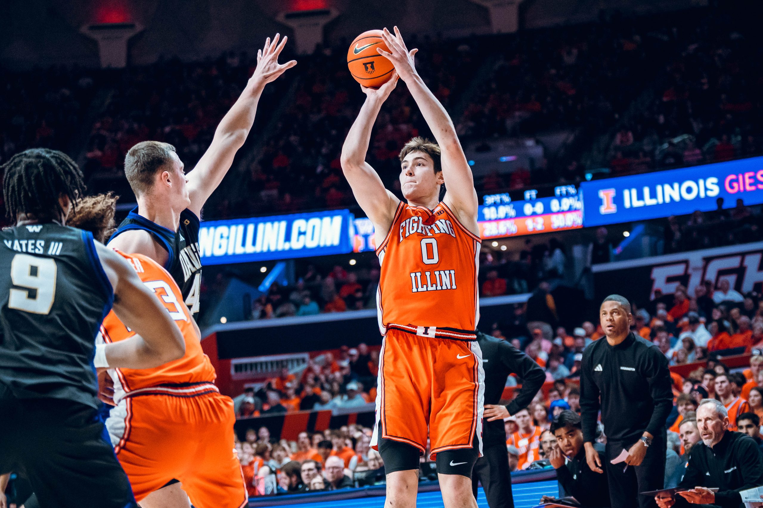 No. 9 Illini Run Win Streak to Ten with 75-66 Win Over Huskies