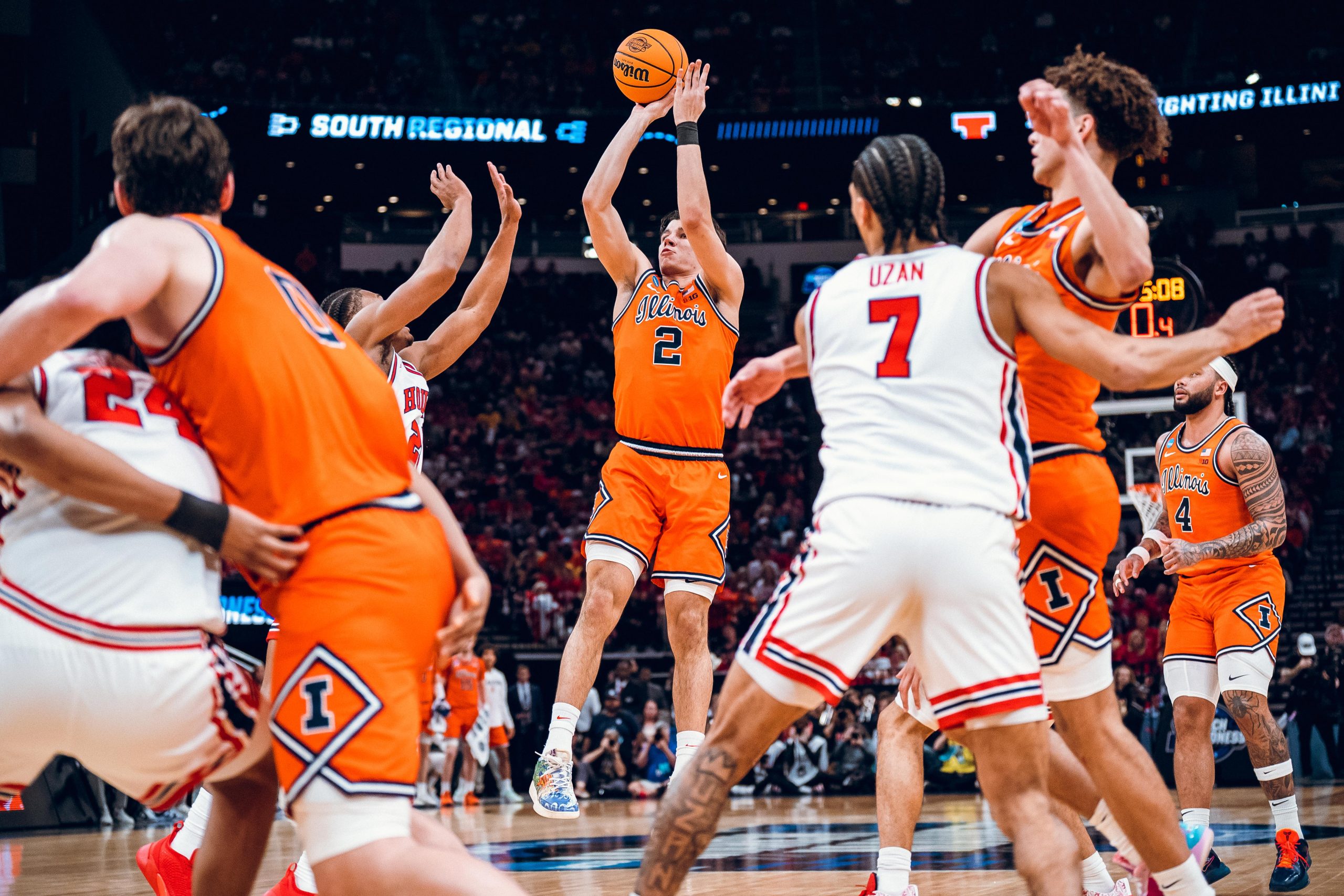 The Illini Get Ready to Take Center Stage