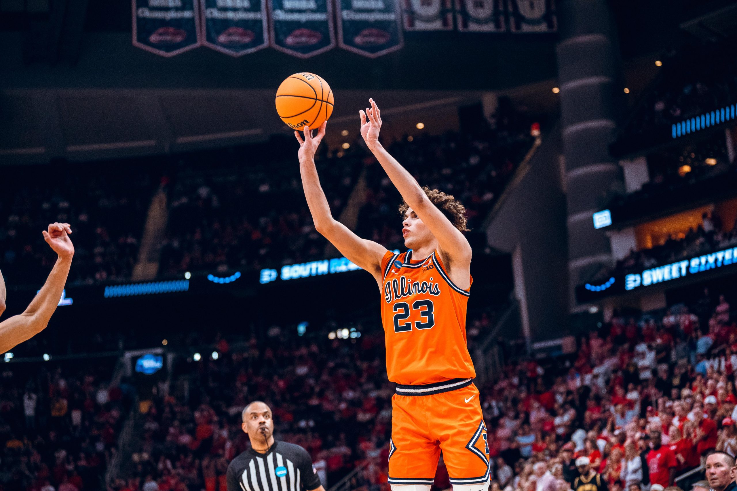 Wagler, Mirkovic Double-Doubles Deliver Illini to NCAA Elite Eight Berth