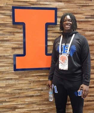 Illini Get Verbal Commit from Top-Ranked 2027 Interior OL in Illinois