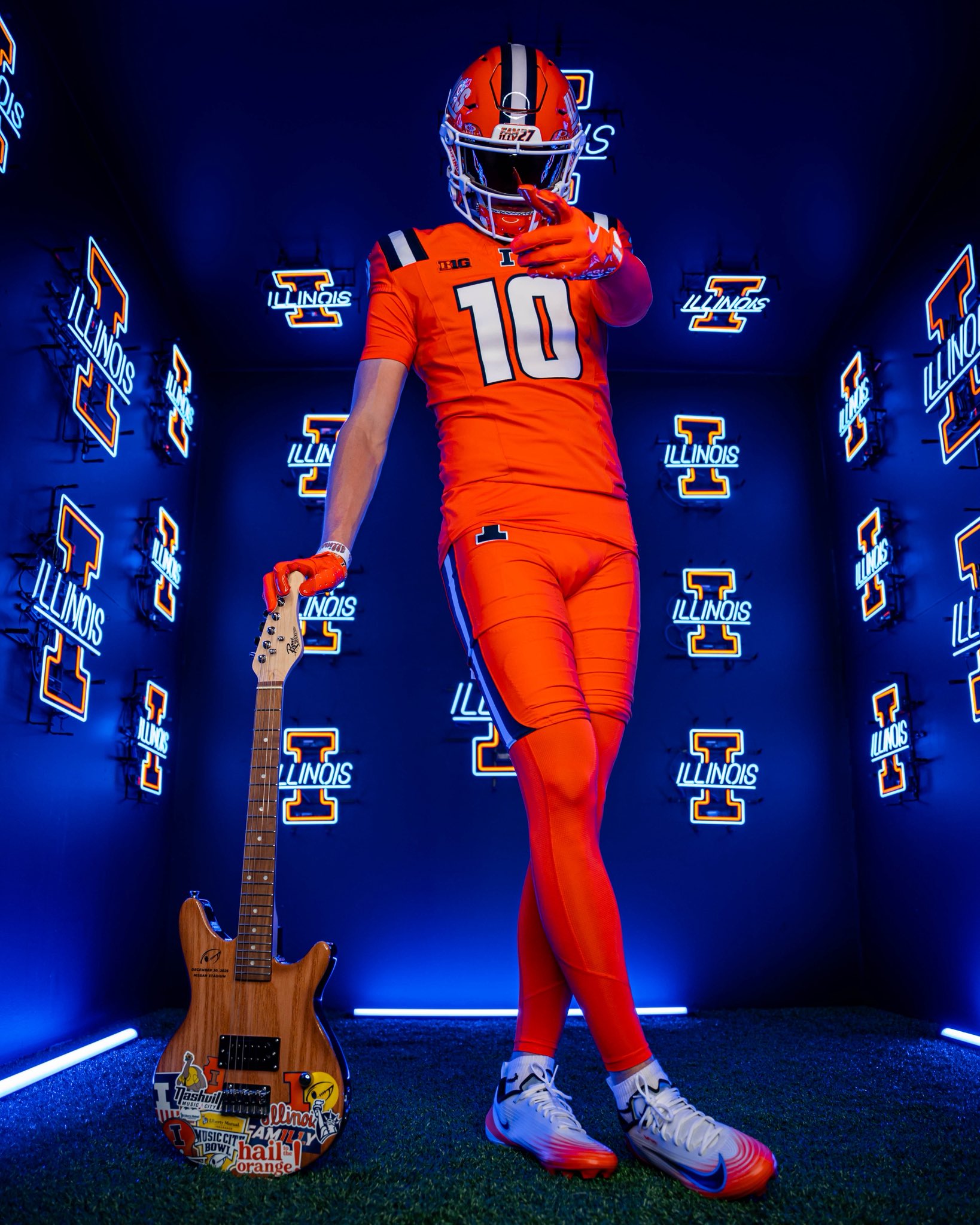 Ked's Recruiting Roundup: Why Illinois? The Story Behind Brody Knowles' Commitment to the Illini.