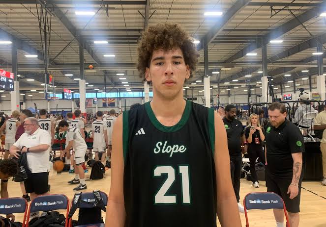 Ked's Recruiting Roundup: When Orlando Antigua Gets Involved, Illinois Fans Know the Illini Are in the Hunt